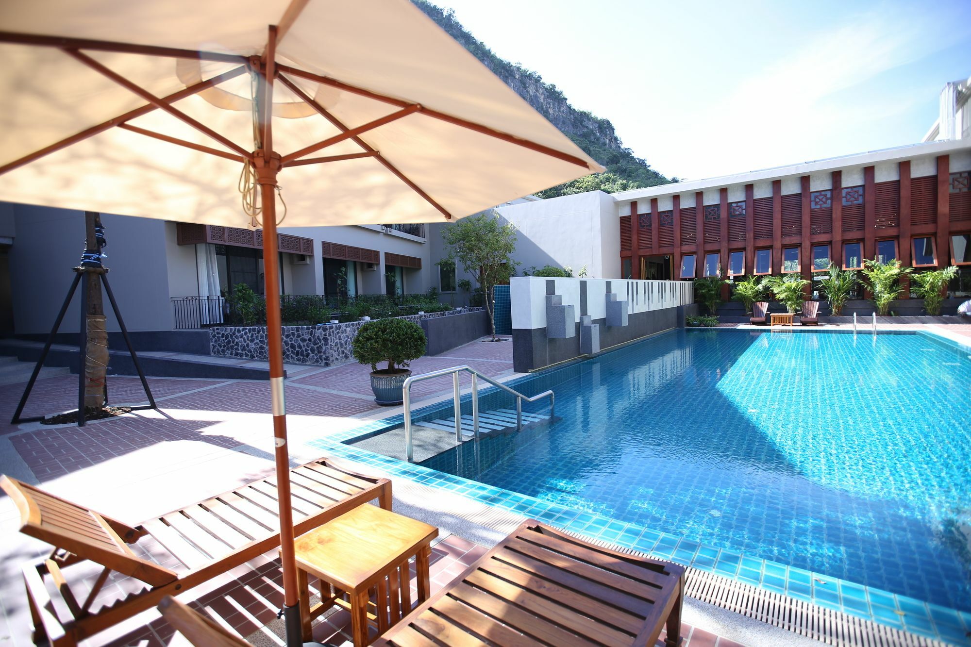 קנצ'נבורי Plakan Resort מראה חיצוני תמונה